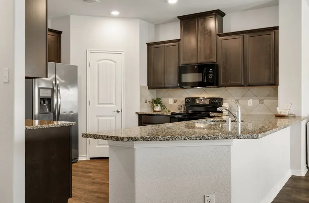 504 Millsap Drive Van Alstyne TX 75495