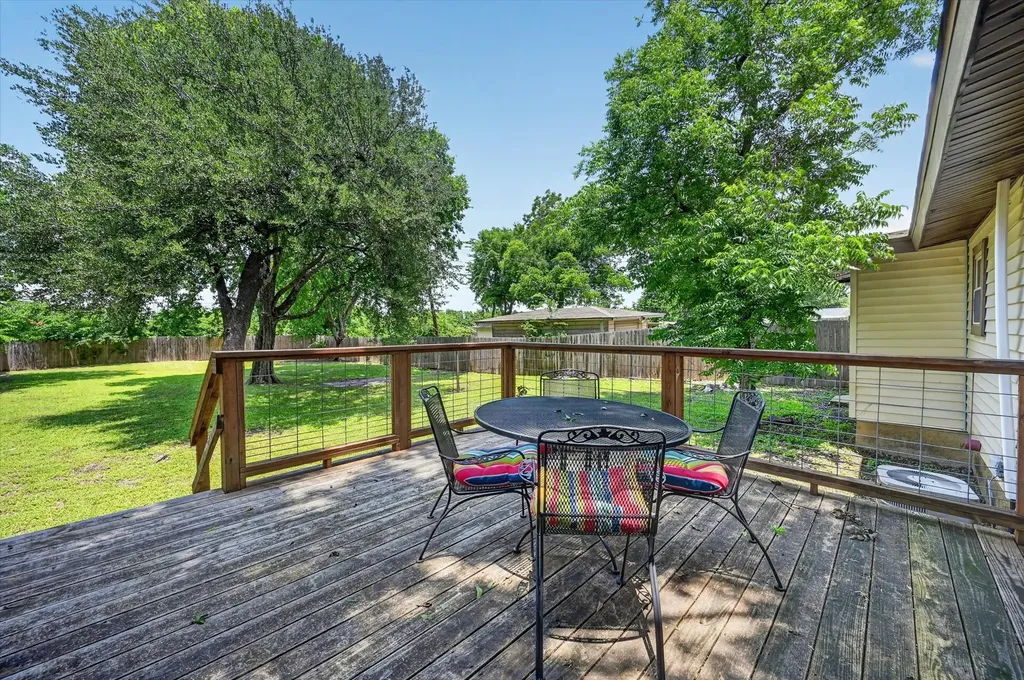 601 Circle Drive Arlington TX 76010