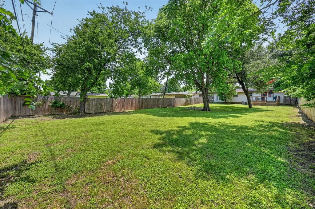 601 Circle Drive Arlington TX 76010