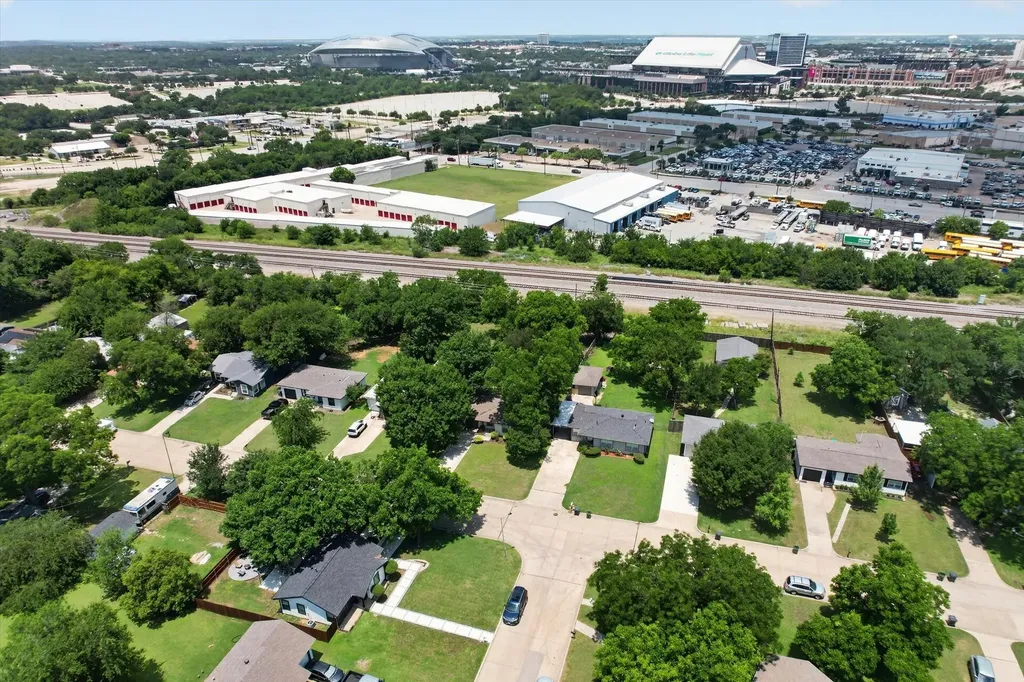 601 Circle Drive Arlington TX 76010