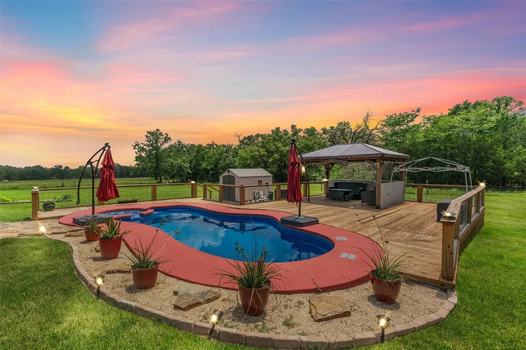 218 Lcr 793 Groesbeck TX 76642