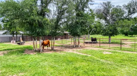 1060 Young Bend Road Brock TX 76087