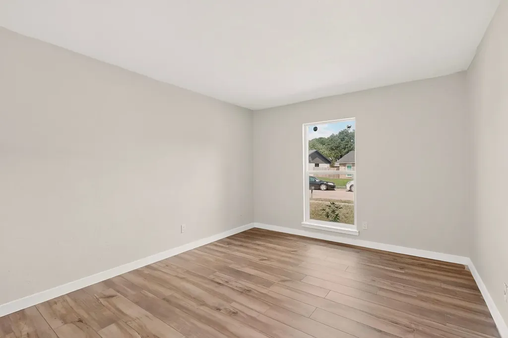 6313 Fallbrook Drive Garland TX 75043