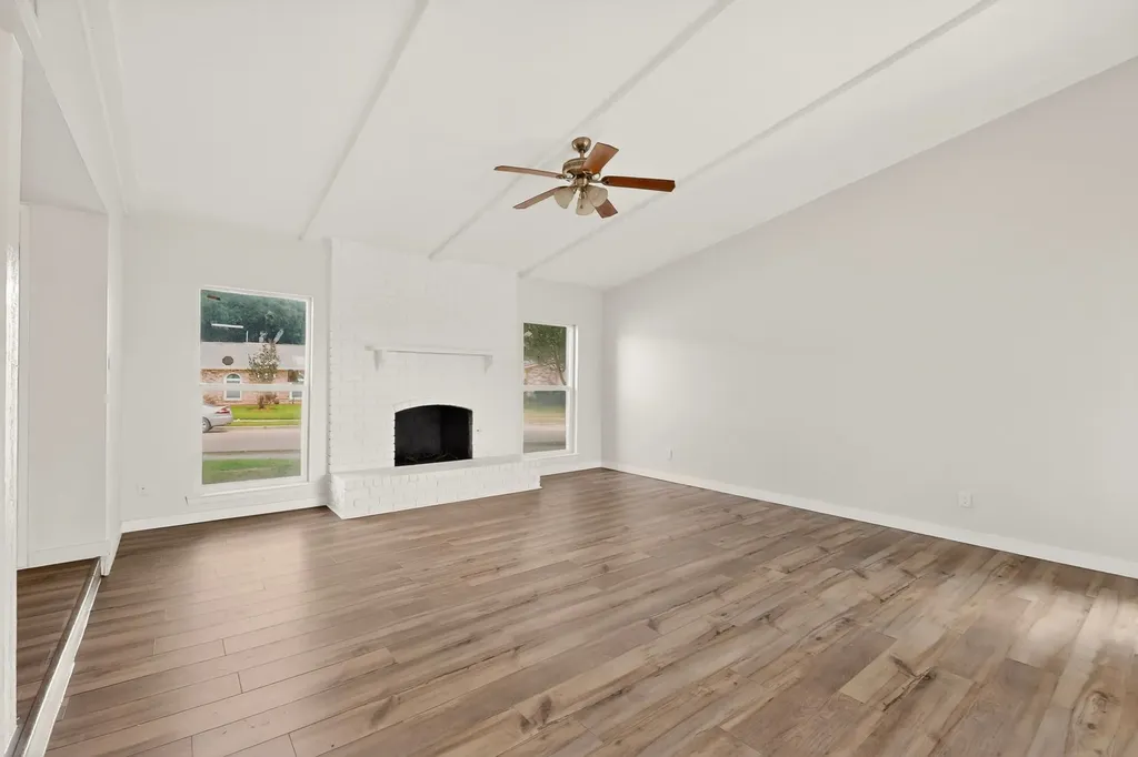 6313 Fallbrook Drive Garland TX 75043