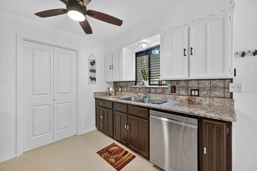 1300 Shannon Drive Cleburne TX 76031