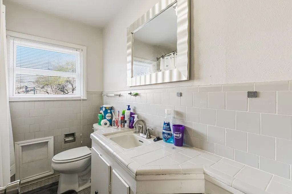 3504 Corto Avenue Fort Worth TX 76109