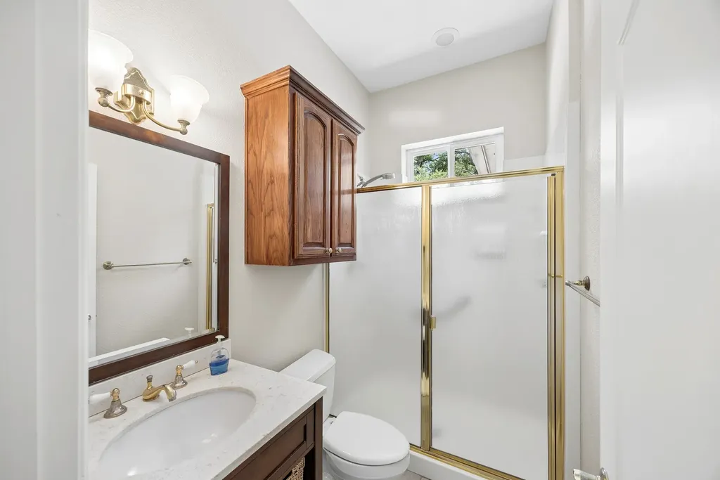 939 Garnet Cove Oak Point TX 75068