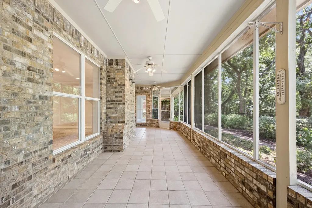 939 Garnet Cove Oak Point TX 75068