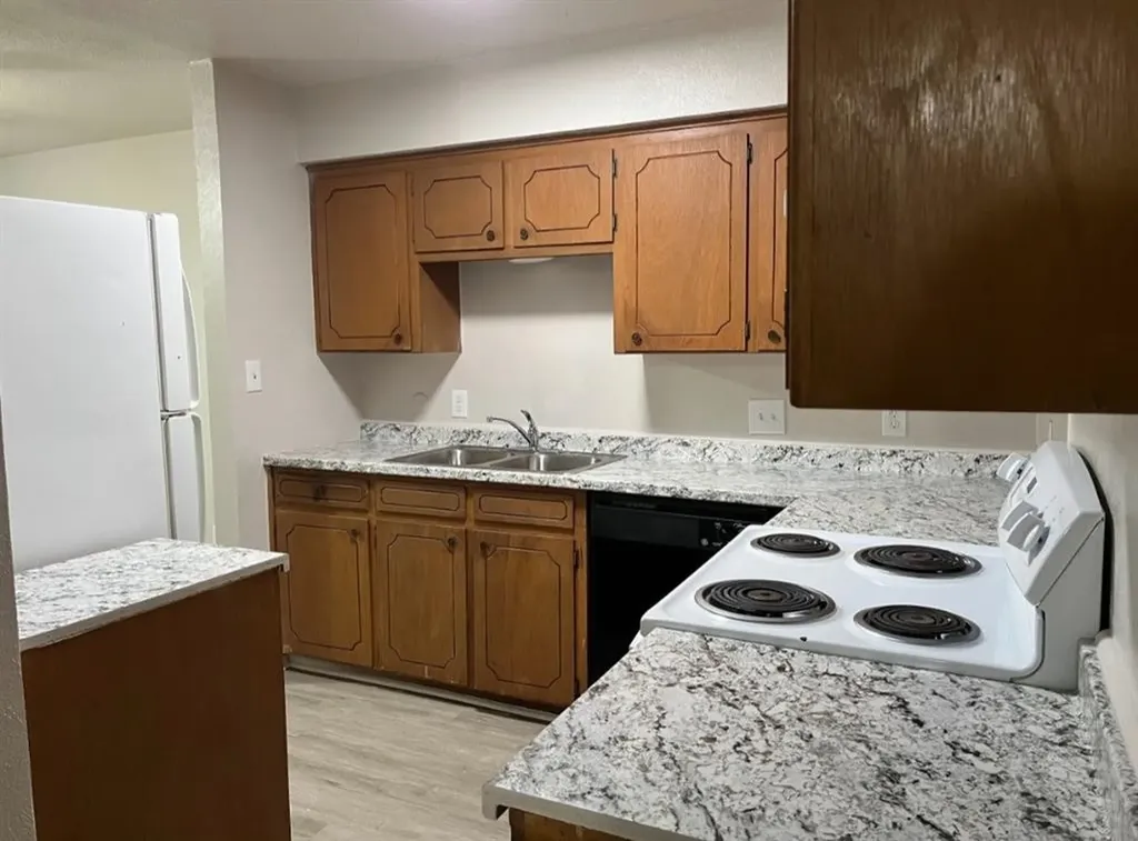 5014 Inverness Avenue Fort Worth TX 76132