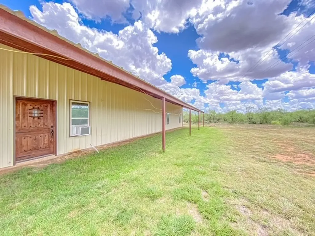 14867 County Road 407 Trent TX 79561