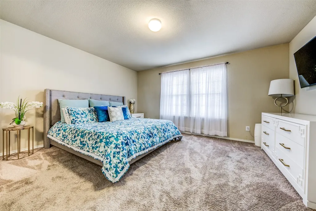 1774 Pioneer Way Lancaster TX 75146