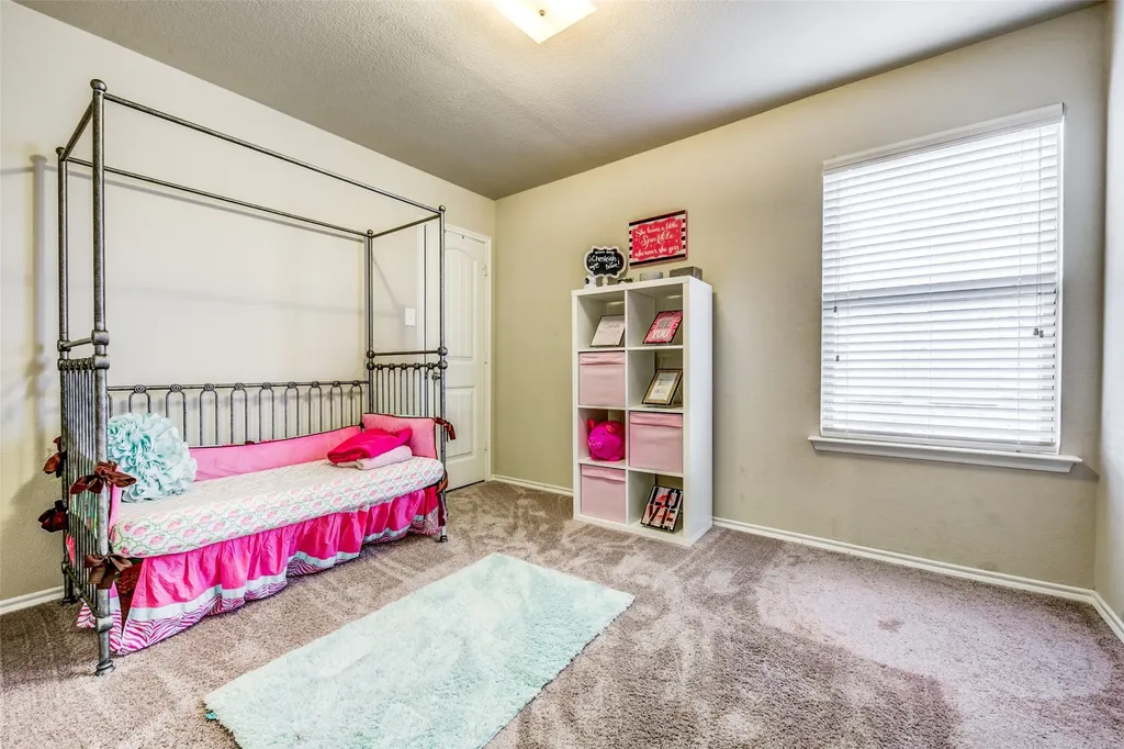 1774 Pioneer Way Lancaster TX 75146