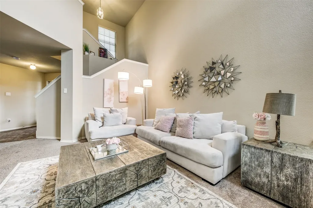 1774 Pioneer Way Lancaster TX 75146