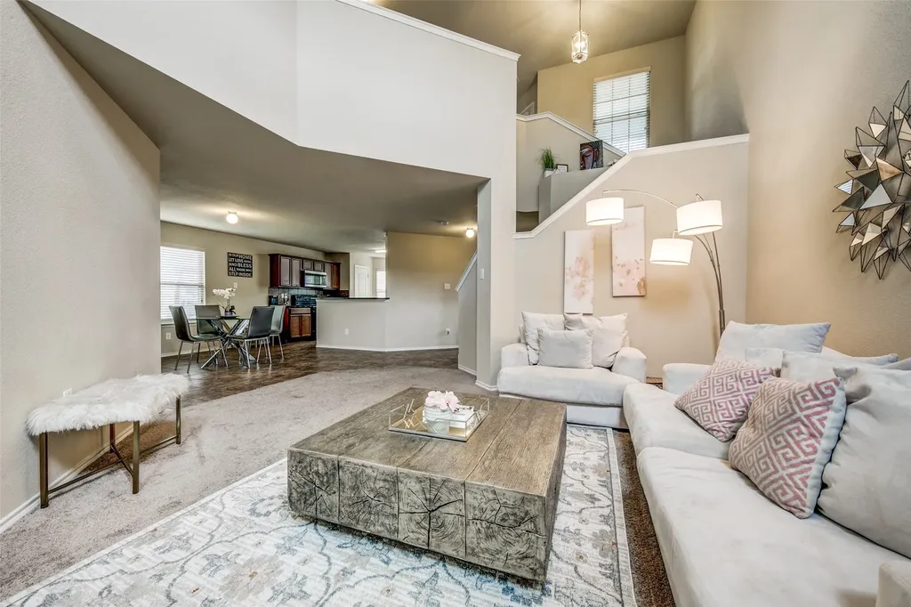 1774 Pioneer Way Lancaster TX 75146