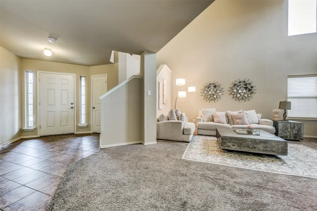 1774 Pioneer Way Lancaster TX 75146
