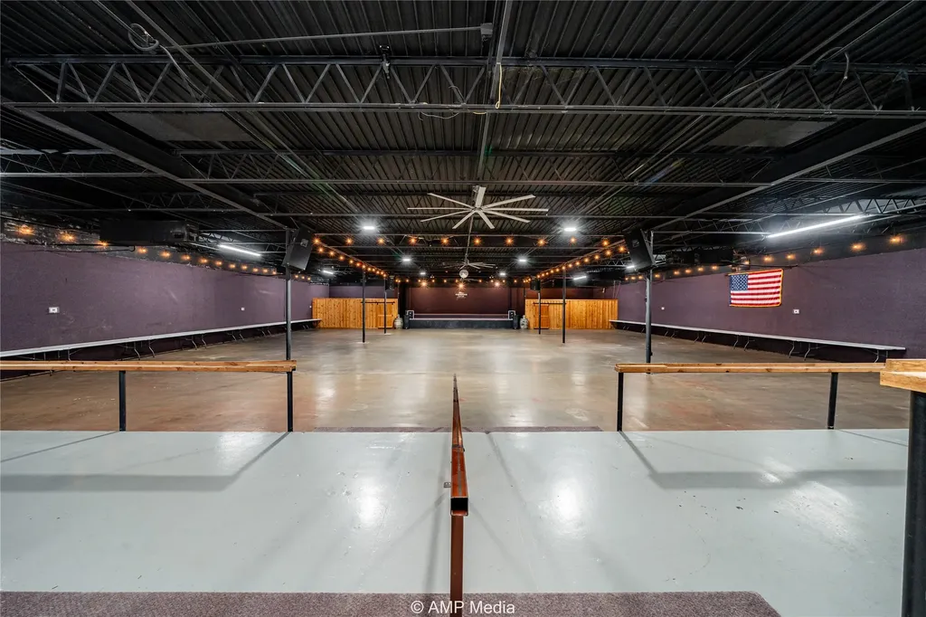 1183 W Mcharg Street Stamford TX 79553