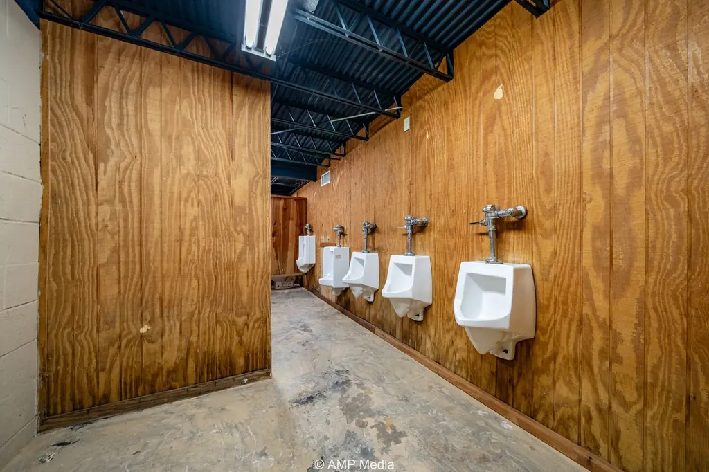 1183 W Mcharg Street Stamford TX 79553