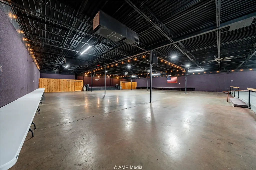 1183 W Mcharg Street Stamford TX 79553