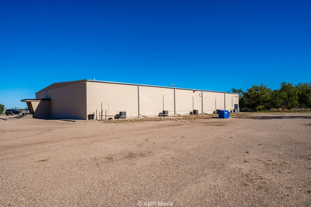 1183 W Mcharg Street Stamford TX 79553