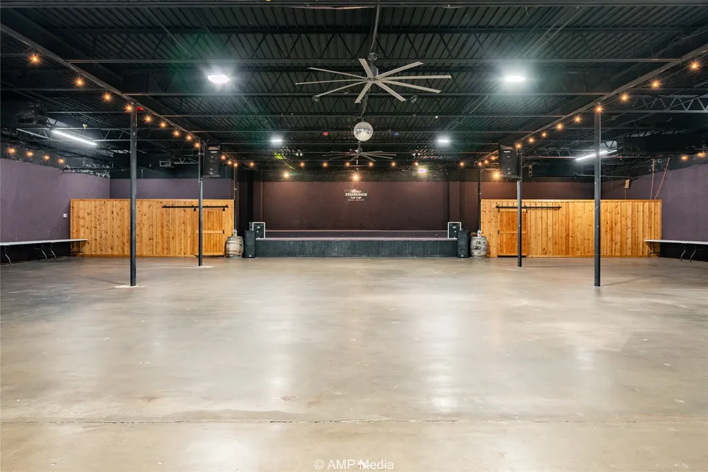 1183 W Mcharg Street Stamford TX 79553