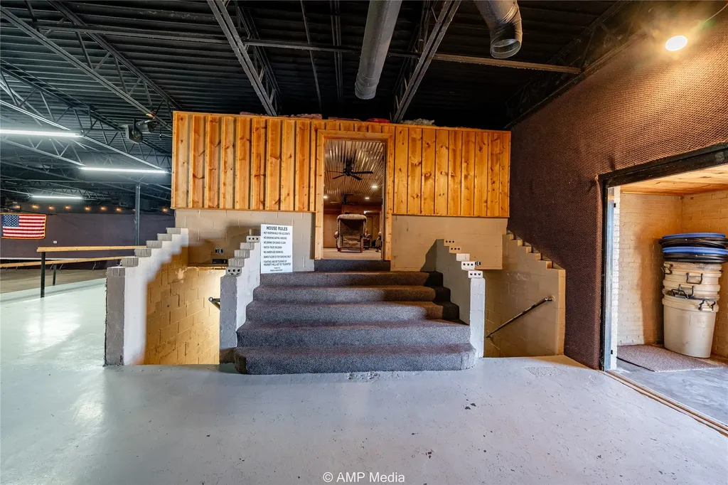1183 W Mcharg Street Stamford TX 79553