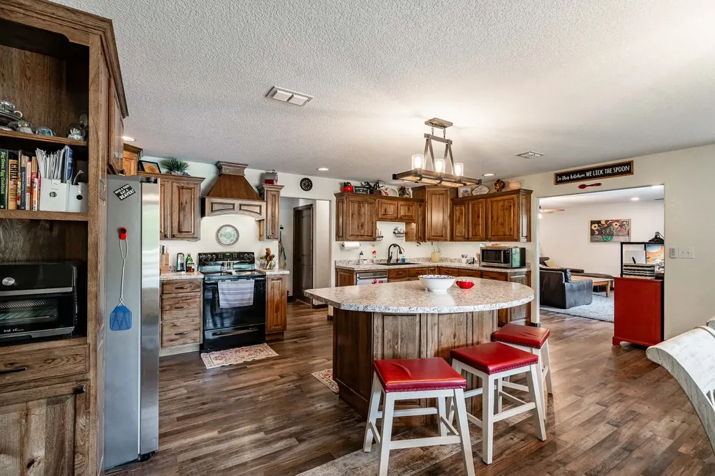 2338 Private Road 354 Hawley TX 79525