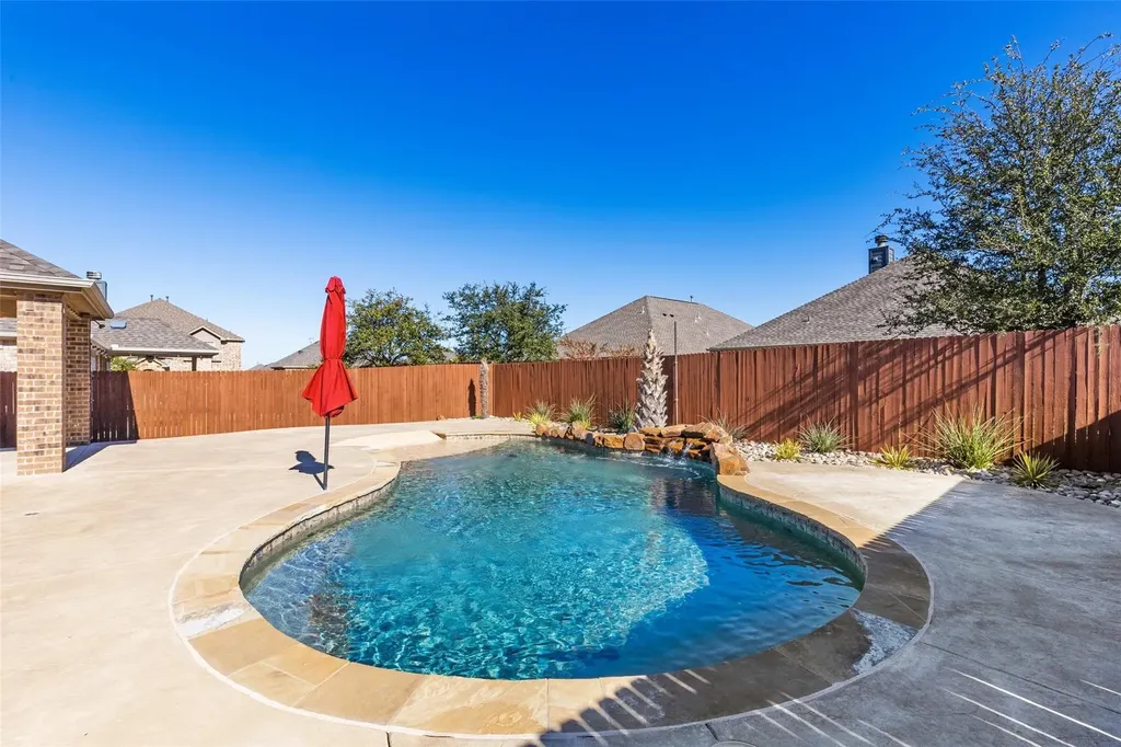 205 Whitman Drive Mckinney TX 75072