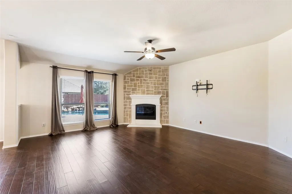205 Whitman Drive Mckinney TX 75072