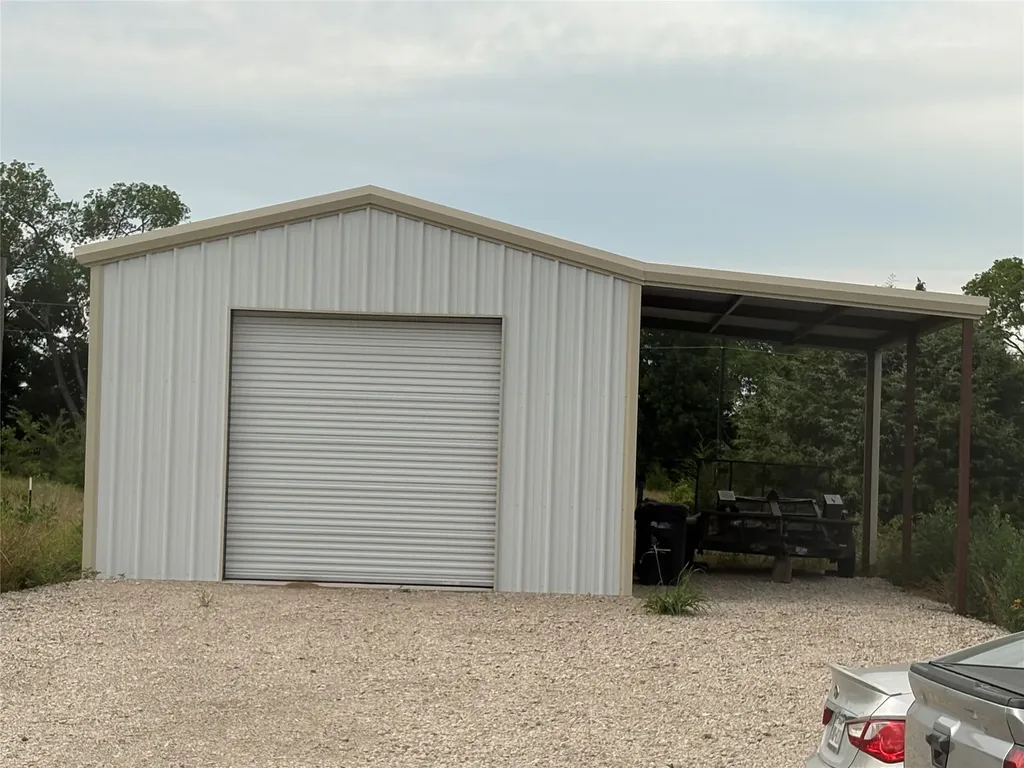 1449 County Road 4131 Cumby TX 75433