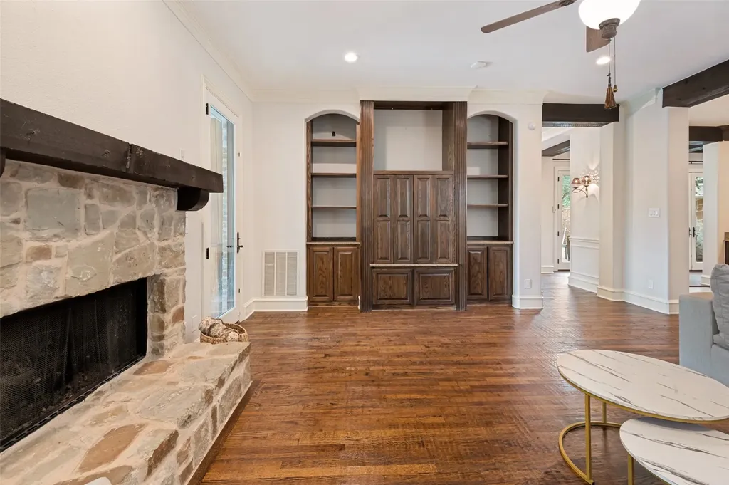 2619 King Arthur Boulevard Lewisville TX 75056