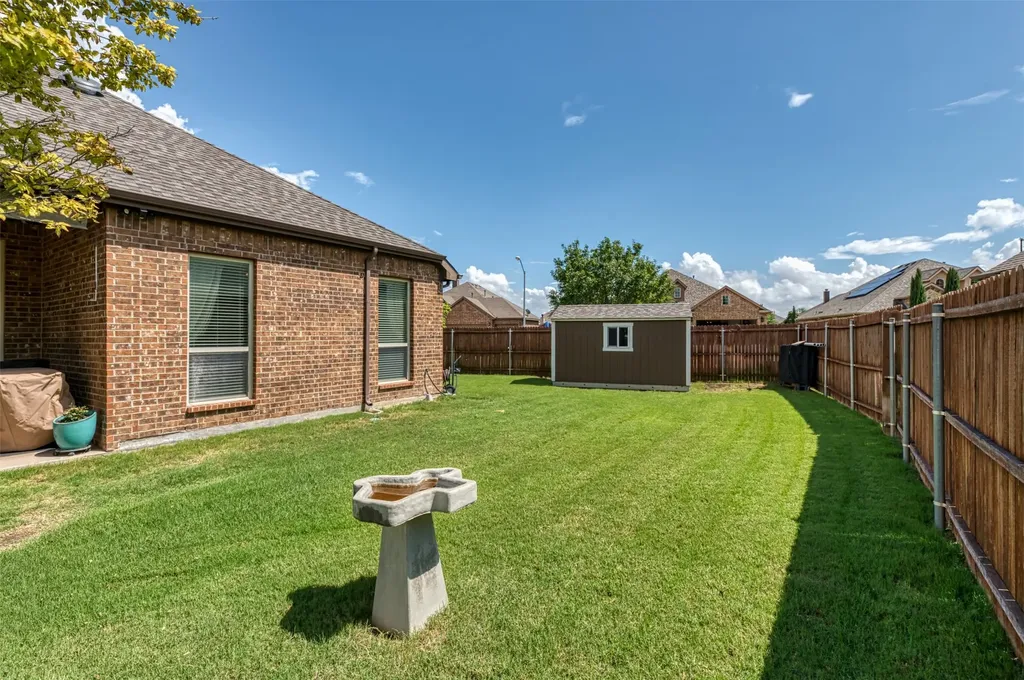10 Ashlawn Court Edgecliff Village TX 76134