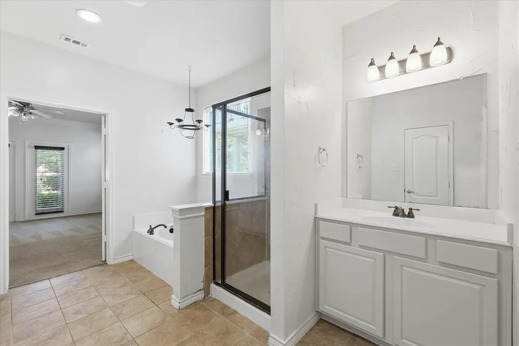 1418 Sea Pines Drive Savannah TX 76227