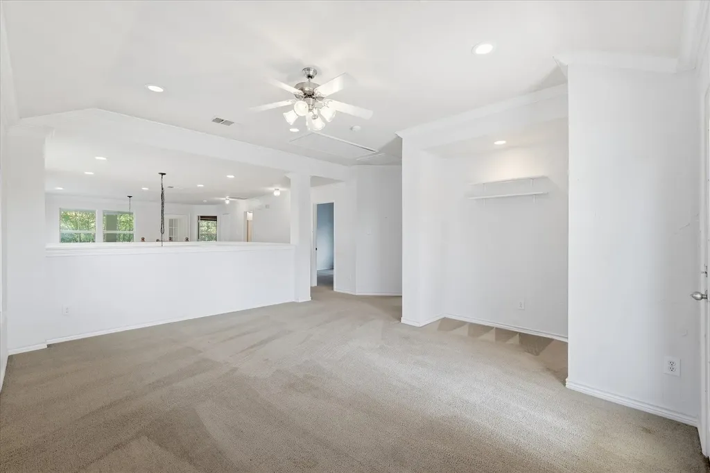 1418 Sea Pines Drive Savannah TX 76227