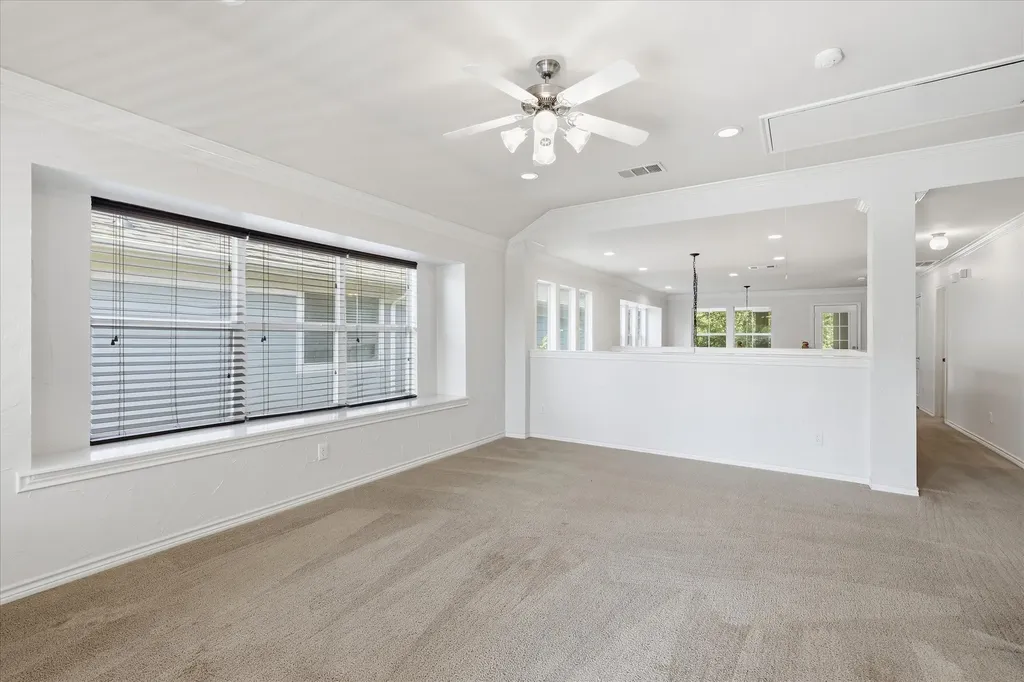 1418 Sea Pines Drive Savannah TX 76227