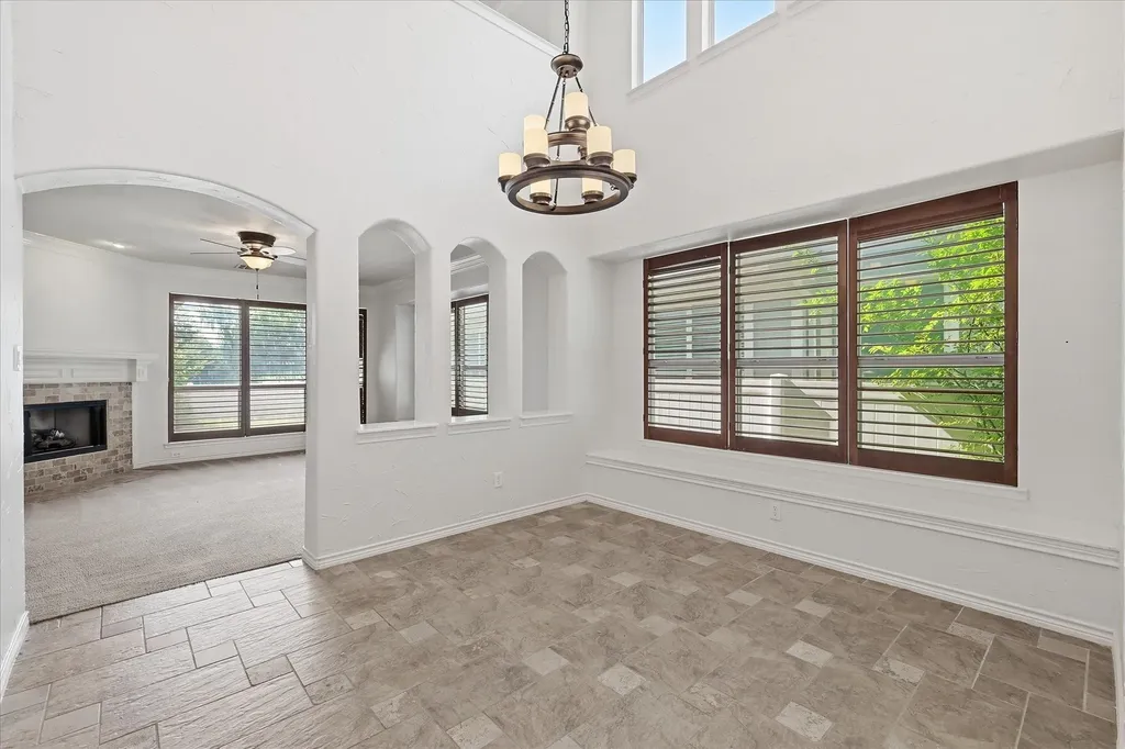 1418 Sea Pines Drive Savannah TX 76227