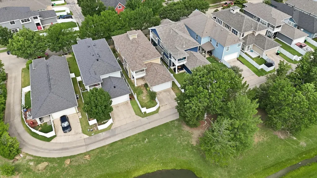 1418 Sea Pines Drive Savannah TX 76227