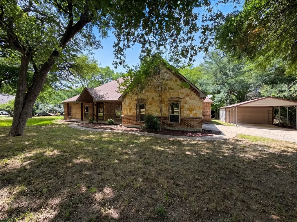 121 Rey Del Mar Circle Weatherford TX 76085