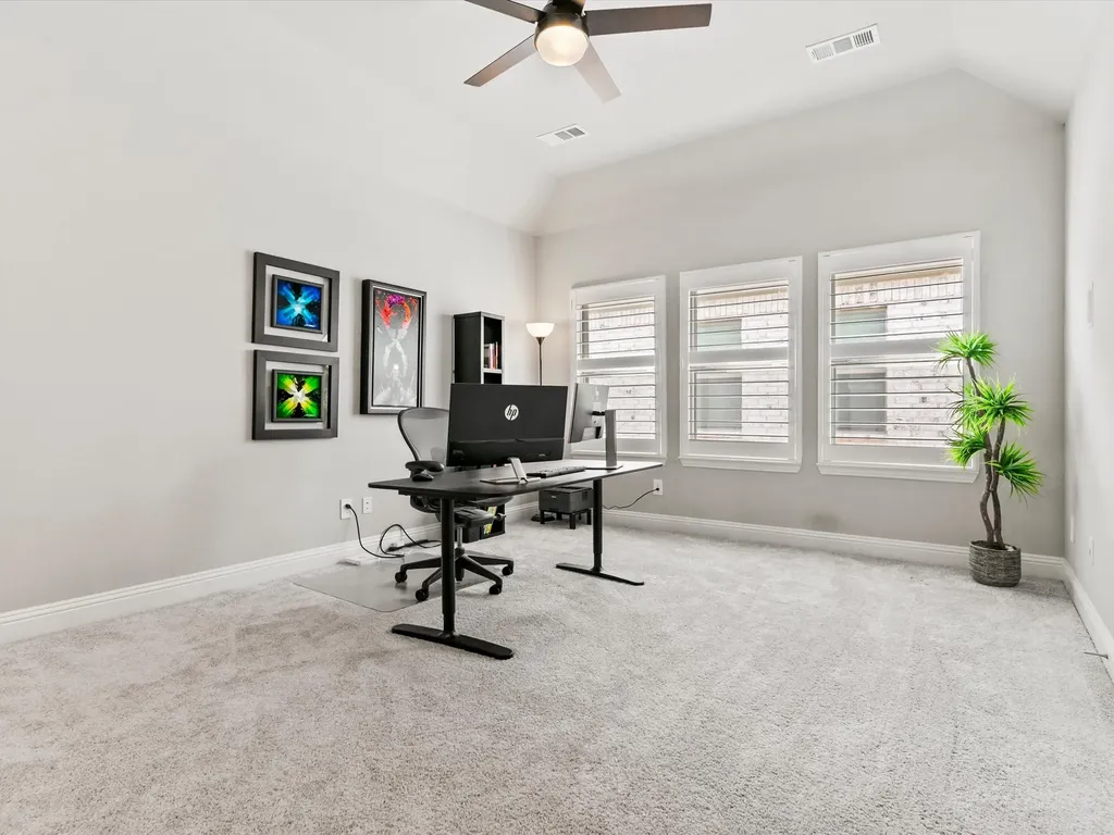 12767 Royal Oaks Lane Farmers Branch TX 75234