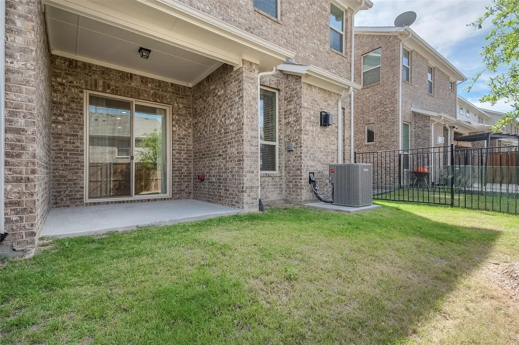 17753 Agave Lane Dallas TX 75252