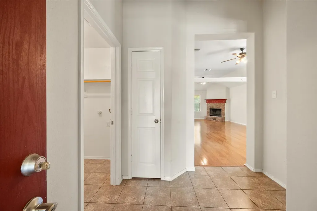 1405 Chase Trail Mansfield TX 76063