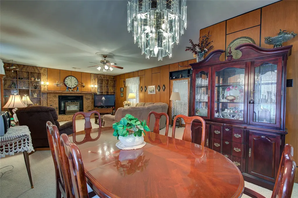 204 Garrett Avenue East Tawakoni TX 75472