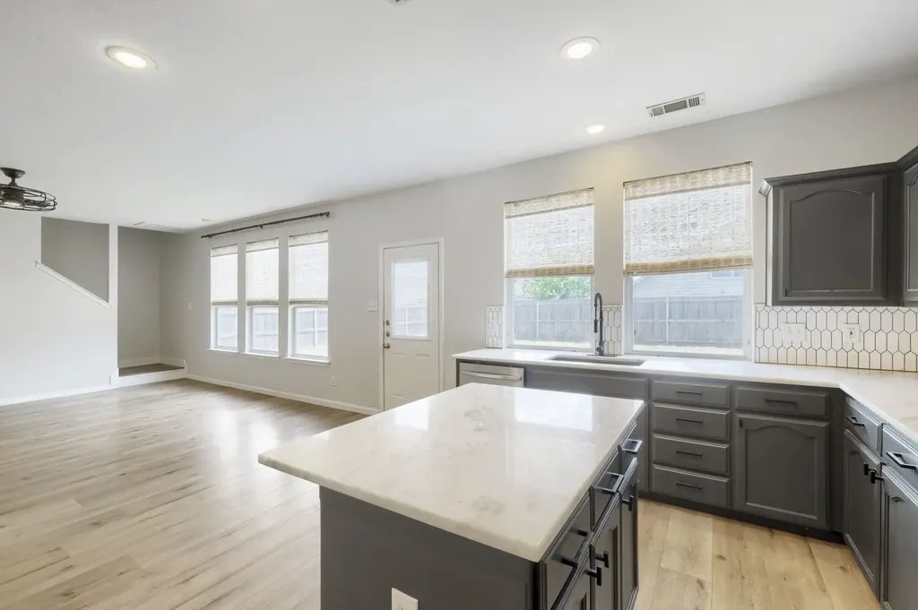 7436 Anderson Boulevard Fort Worth TX 76120