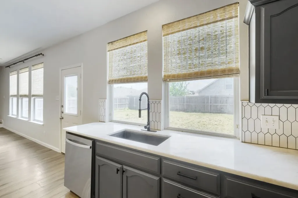 7436 Anderson Boulevard Fort Worth TX 76120