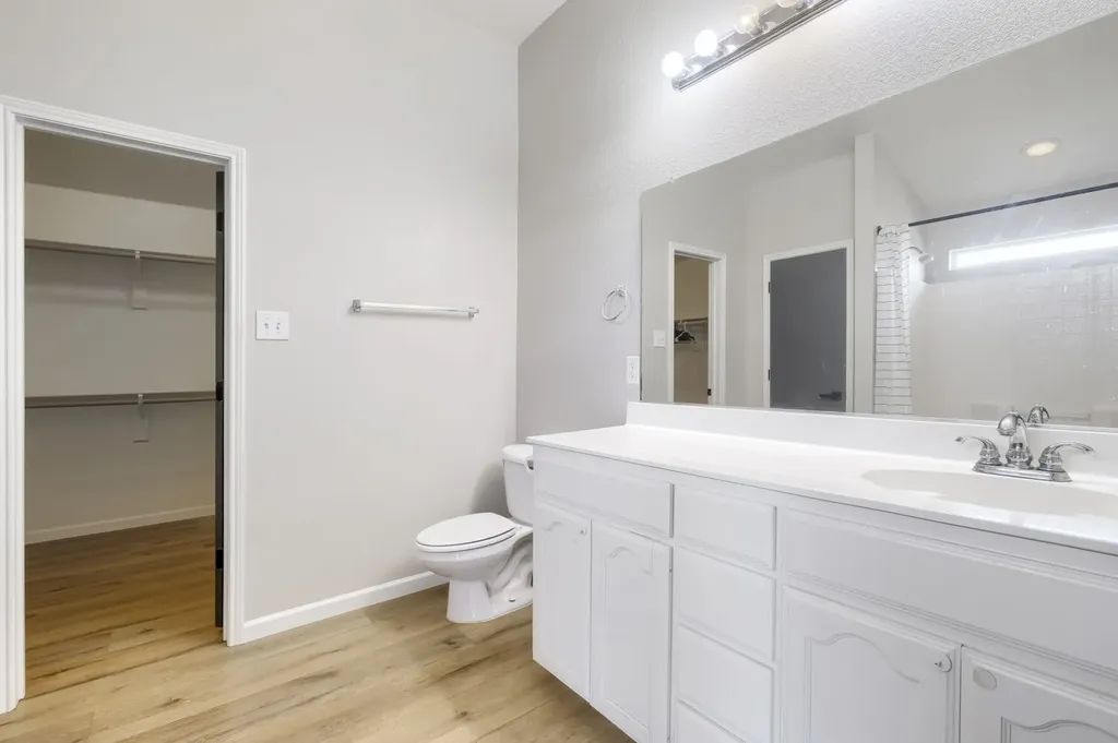 7436 Anderson Boulevard Fort Worth TX 76120