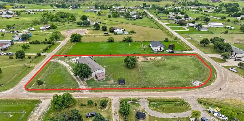10000 Chance Lane Kaufman TX 75142