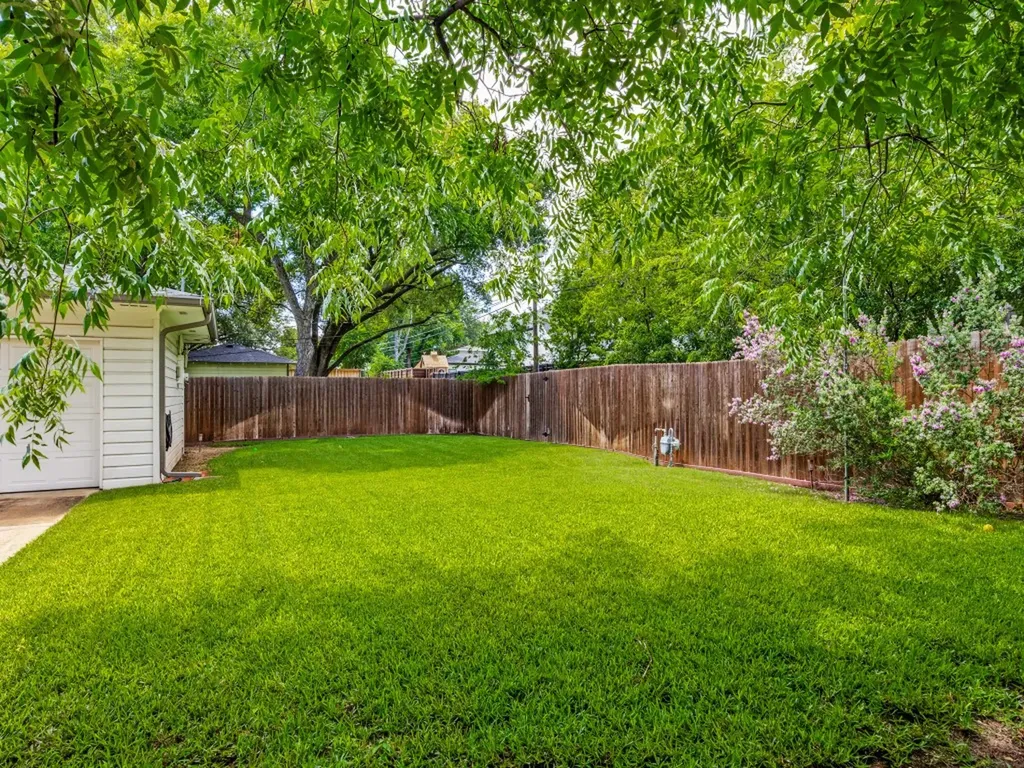 4107 Lomita Lane Dallas TX 75220