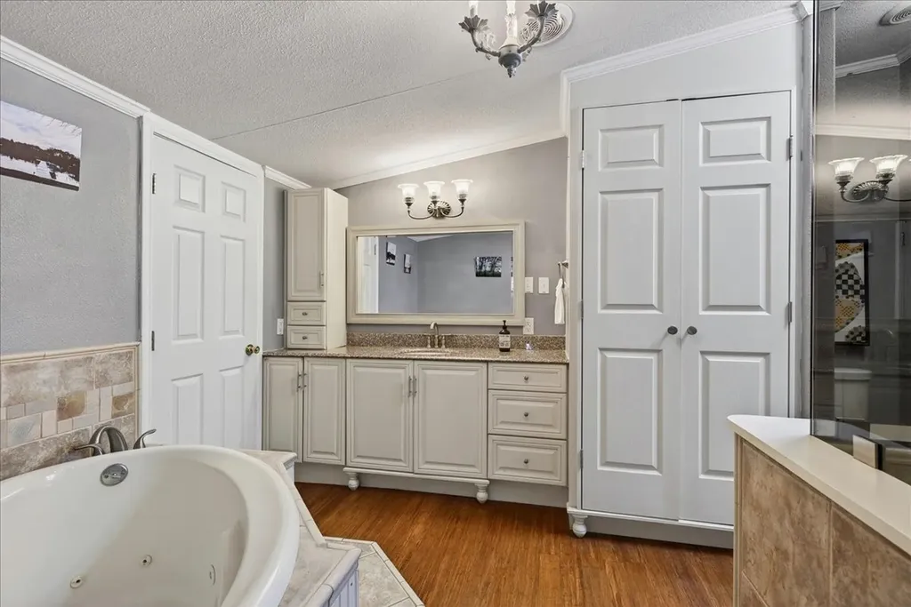 141 Little River Mabank TX 75156