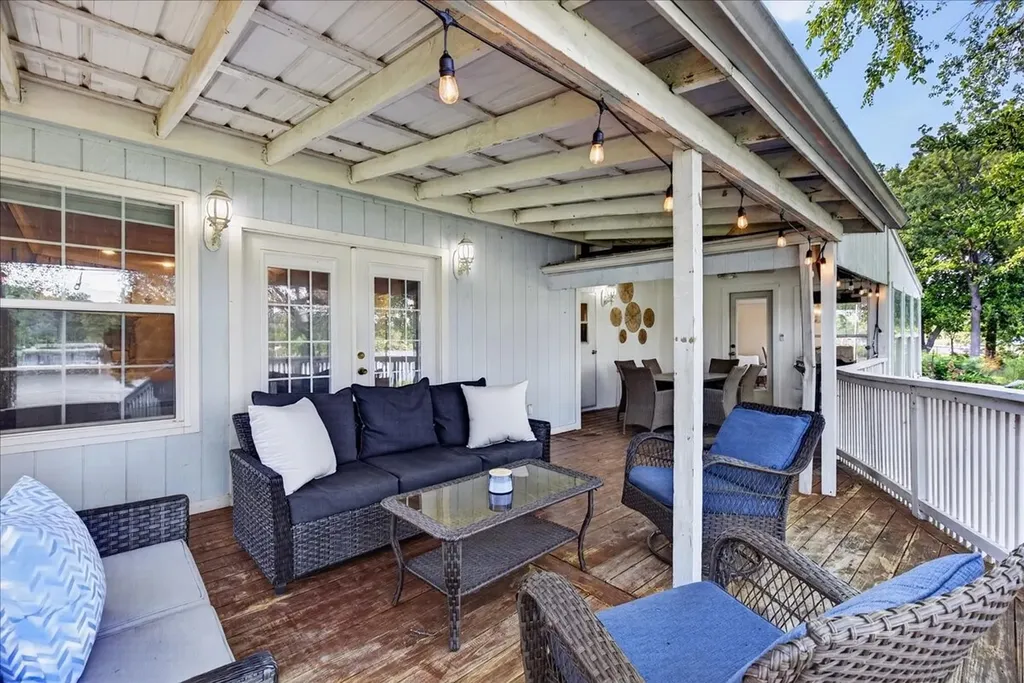 141 Little River Mabank TX 75156