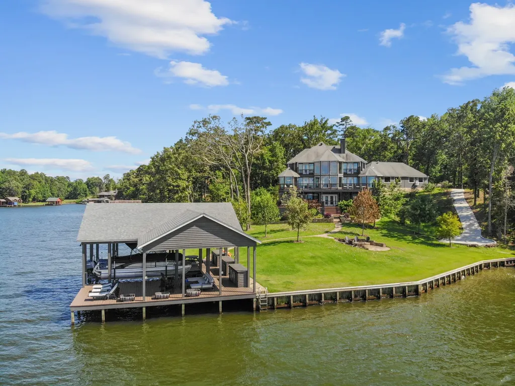 359 E El Dorado Scroggins TX 75480