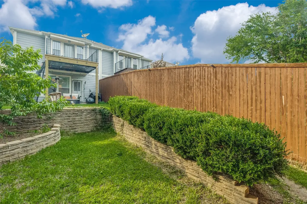 2328 Throckmorton Street Dallas TX 75219